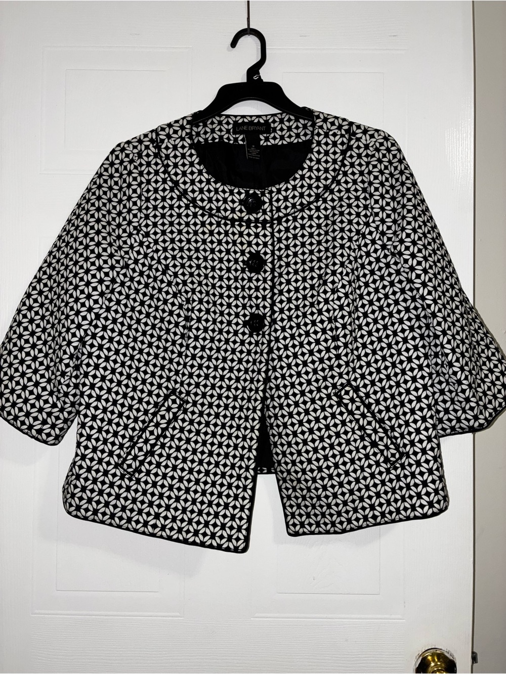 Lane Bryant Black & White Geometric Short Blazer